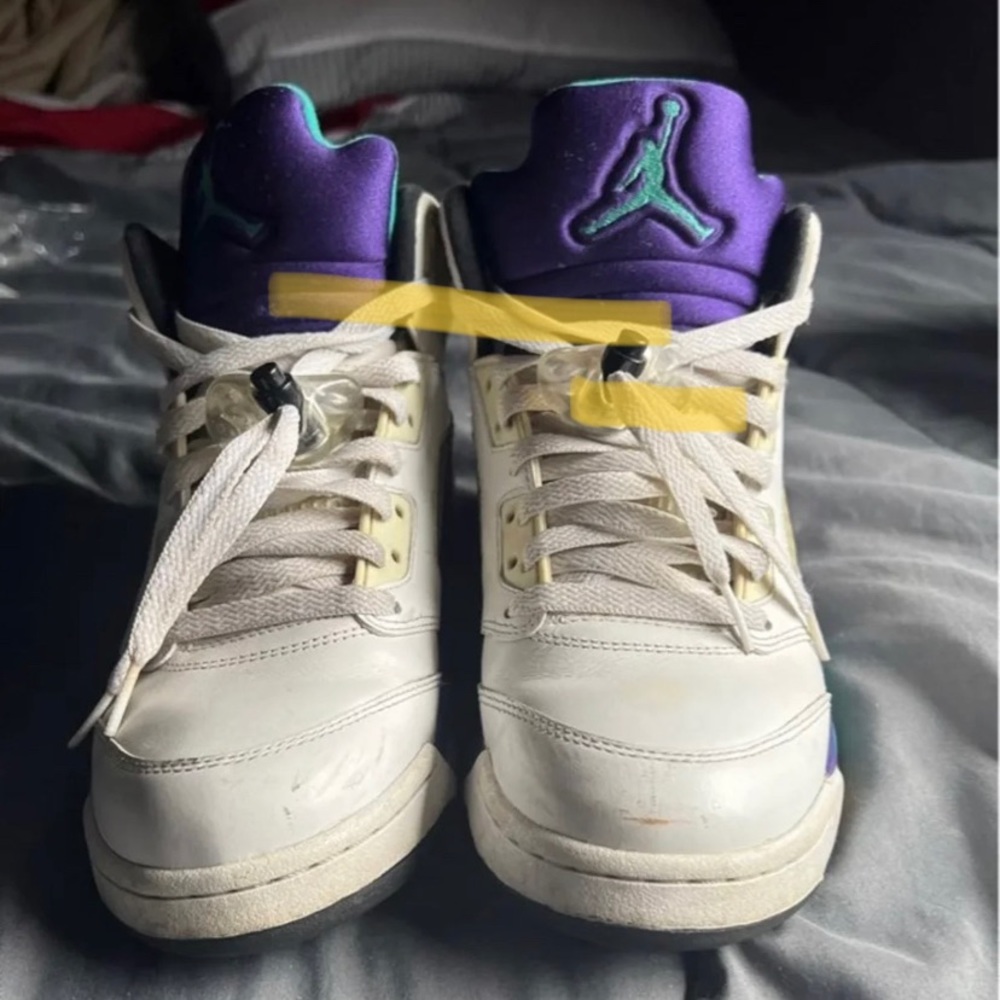 Jordan 5 grape size8.5